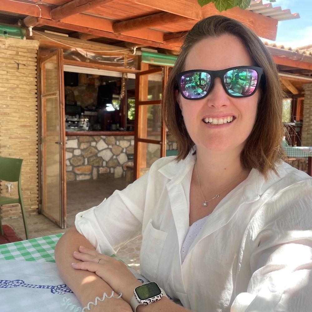 Meet your Posher, Annette